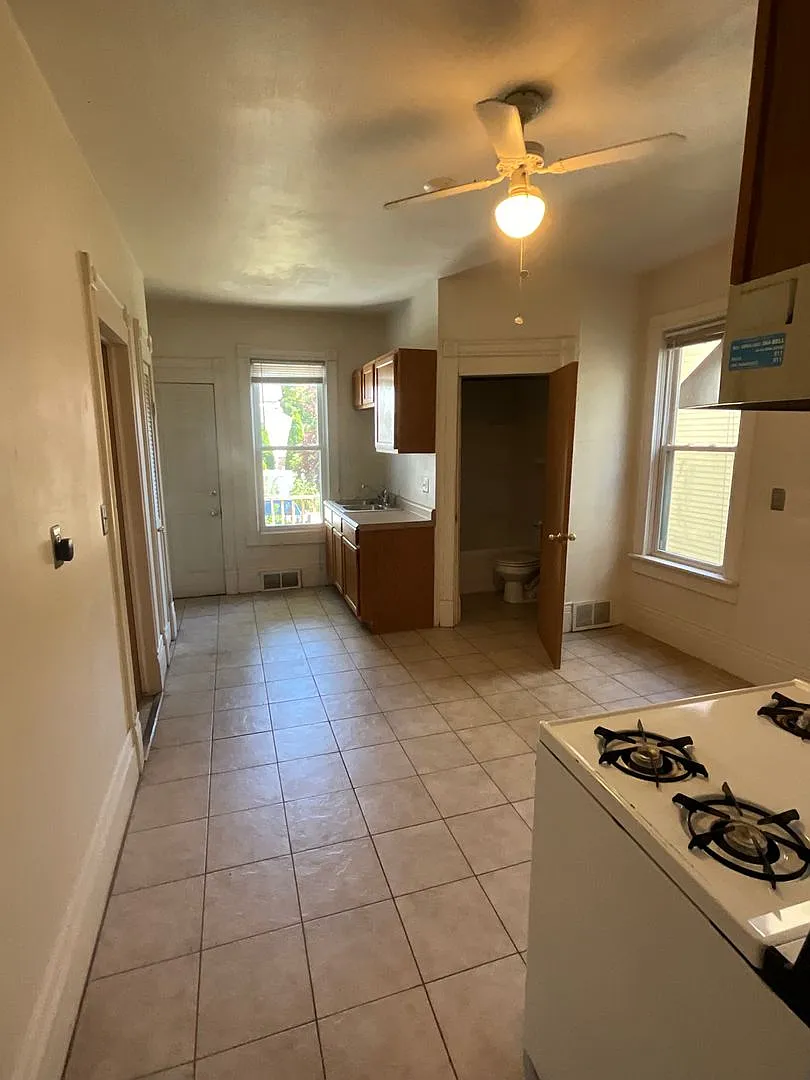 3224 S Howell Ave — Photo 4