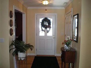 4th image of 701 Grey Squirrel Dr