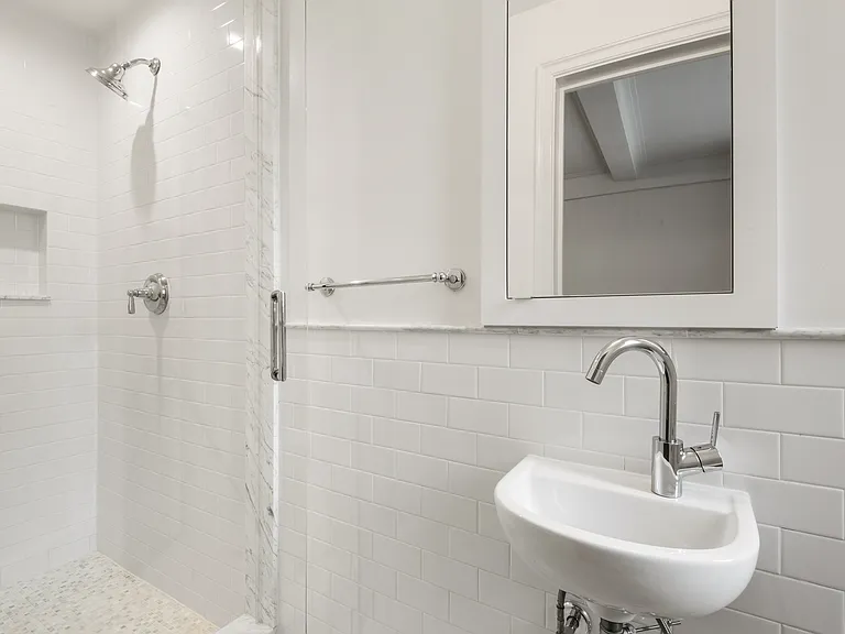 241 Central Park W #4D — Photo 31