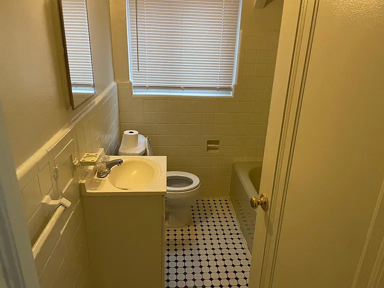 17208 Ohio St #1 — Photo 5