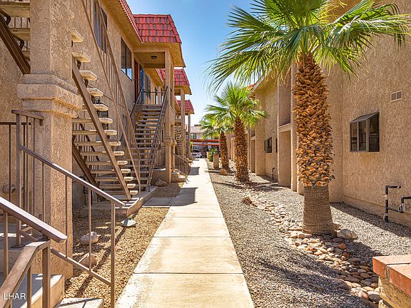 3rd image of 2085 Mesquite Ave #D-27