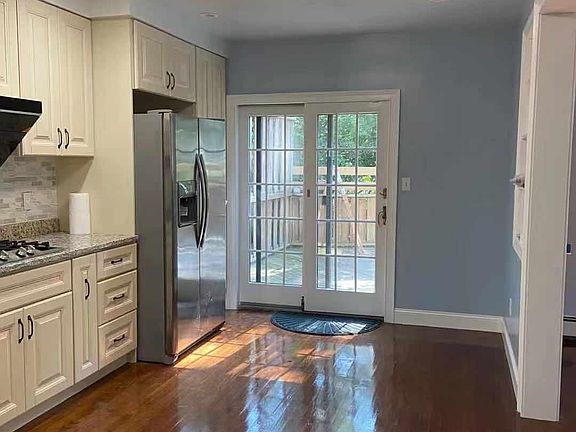 2nd image of 65 Somerset Dr S #1
