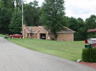 62735 Chestnut Rd, Bellaire, OH 43906