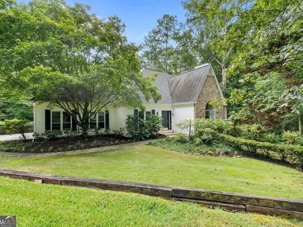 5310 Creek Indian Trl, Douglasville, GA 30135