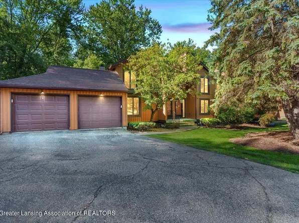1868 Burrwood Cir, East Lansing, MI 48823