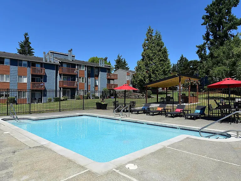 Brookstone Apartments — Photo 21