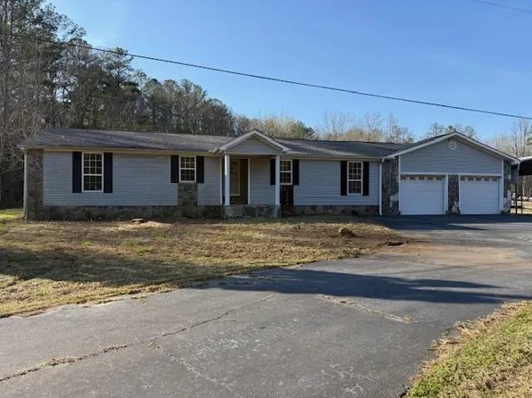 394 Smith Rd, Newnan, GA 30263