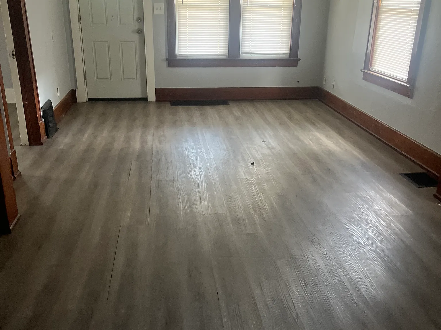 2 bed, 670 sqft, $800 — Photo 2