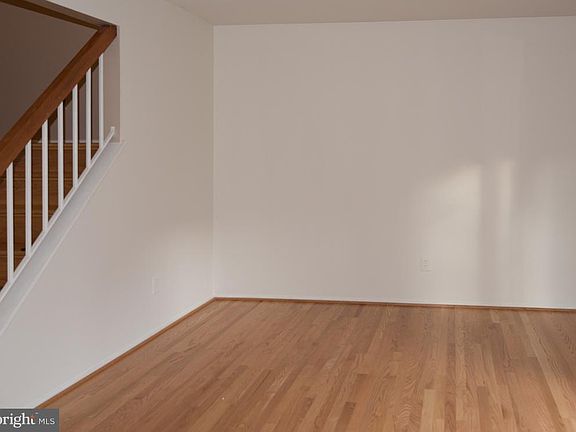 4th image of 9530 Briar Glenn Way