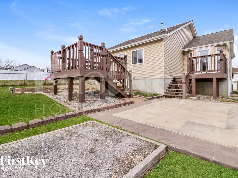 3114 Five Oaks Dr — Photo 14