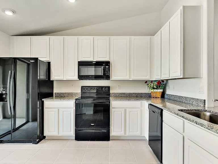 24 Farnum Ln #A — Photo 20