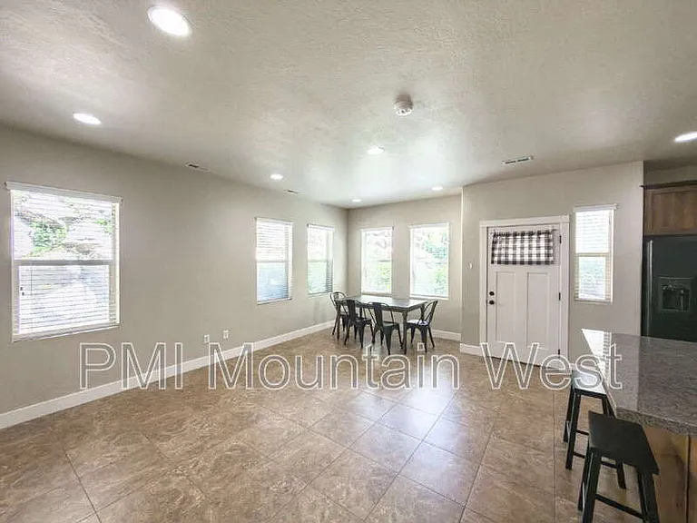 2119 Orchard Pines Loop — Photo 8