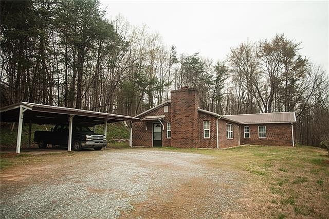 1st image of 4114 S Park Dr