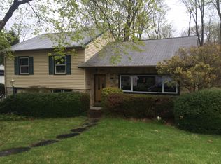 1041 Anna Rd, Huntingdon Valley, PA 19006