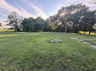 124 Long St, Shipman, IL 62685