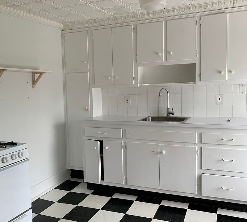 1st image of 275 Sackett St APT 4