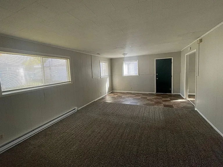 2806 Elk St — Photo 6