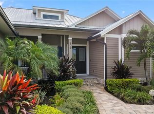 202 Banks Ct, Sebastian, FL 32958
