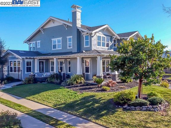 3rd image of 3234 Saratoga Ct