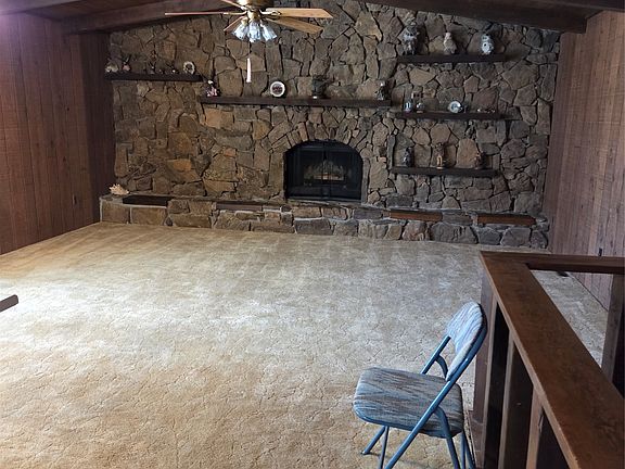 2nd image of 785 S Towns Blvd