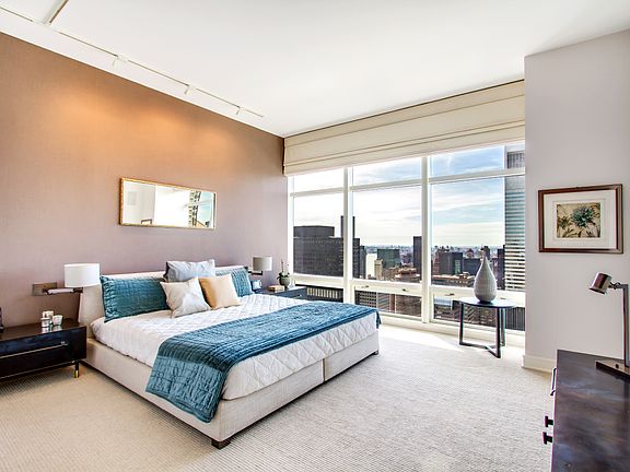 4th image of 151 E 58th St APT 40E