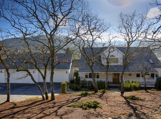 6125 Dark Holw, Jackson, OR 97501