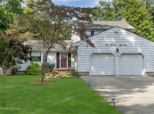 159 Bridge Rd, Hauppauge, NY 11788