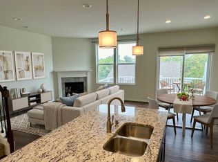 2750 Street Regis Way, Ann Arbor, MI 48105