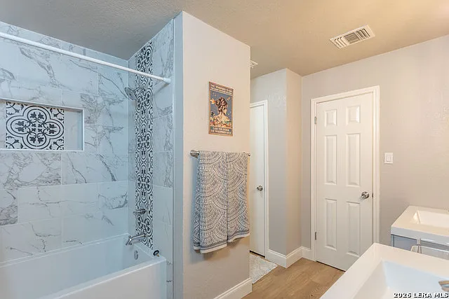 11306 Cedar Park — Photo 8