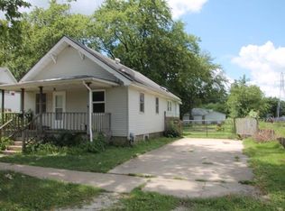 1409 N Walnut St, Champaign, IL