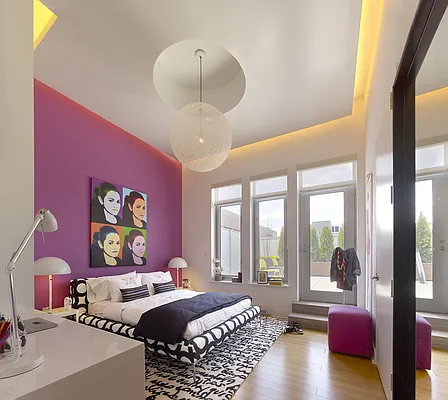 Sold by The Marketing Directors (Arias) | media 45