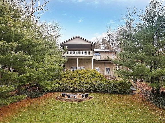3rd image of 633 King Beach Dr