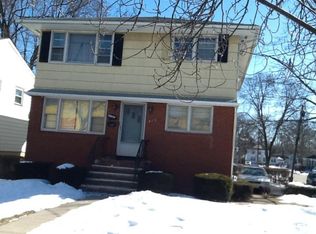 412 E 1st Ave, Roselle, NJ 07203