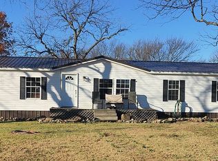 300 Dallas St, Nocona, TX 76255
