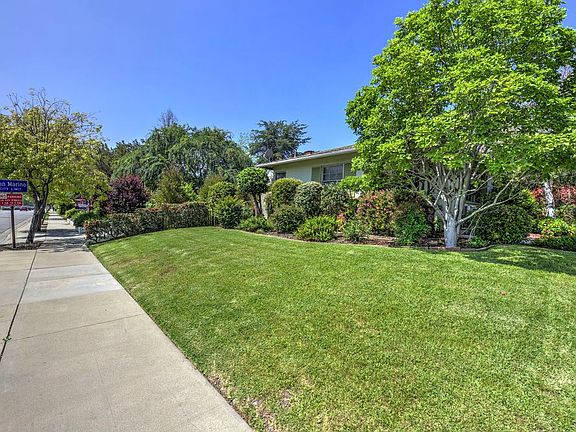 3rd image of 543 S Sierra Madre Blvd