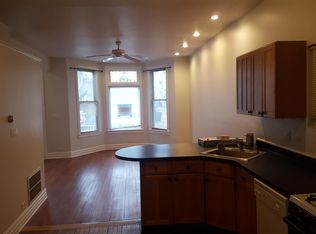 2149 W Melrose St APT 1F, Chicago, IL 60618