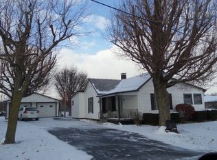 427 E Kelly Ave, Westville, IL 61883