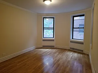 Rented by Max & Associates Realty Corp