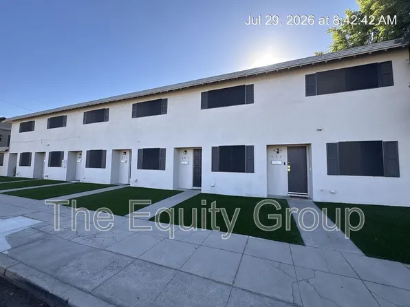 402 N West St, Visalia, CA 93291