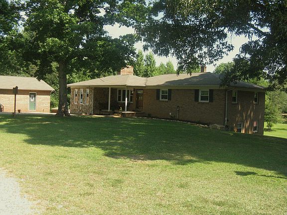3rd image of 3493 Bridgeport Ln