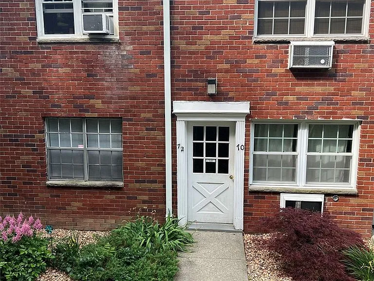 6 Colonial Rd #70 — Photo 2