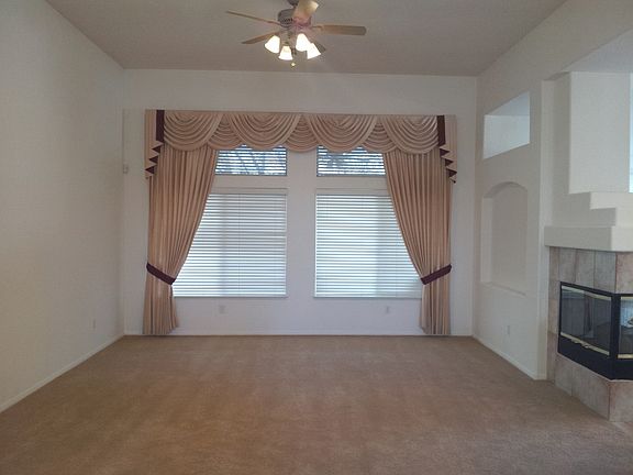 4th image of 9767 La Cienega St