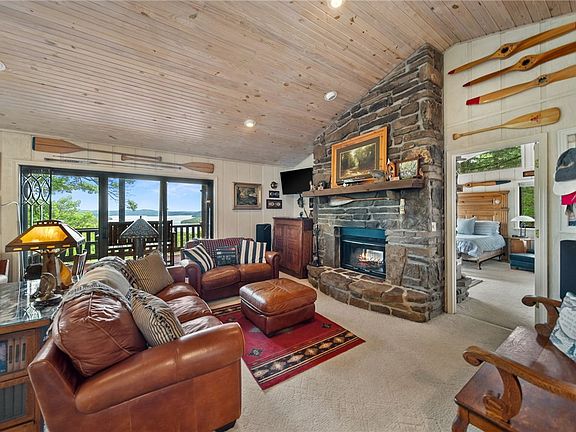 4th image of 11390 Oak Leaf Cir