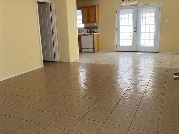 3rd image of 1811 Villa Linda Ave #4