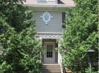 322 College Blvd SW, Mount Vernon, IA 52314