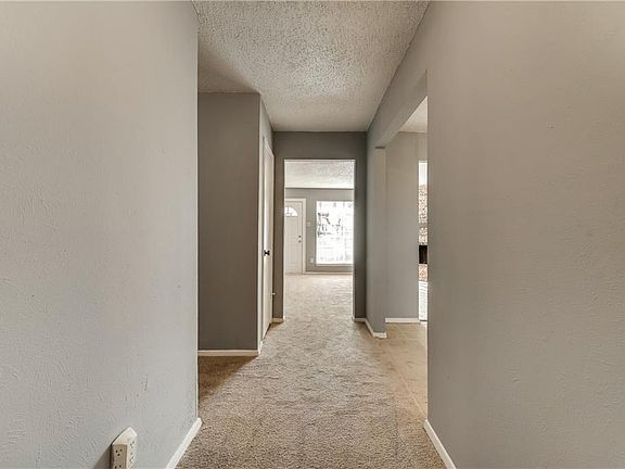 5th image of 5 E Mountain Ln