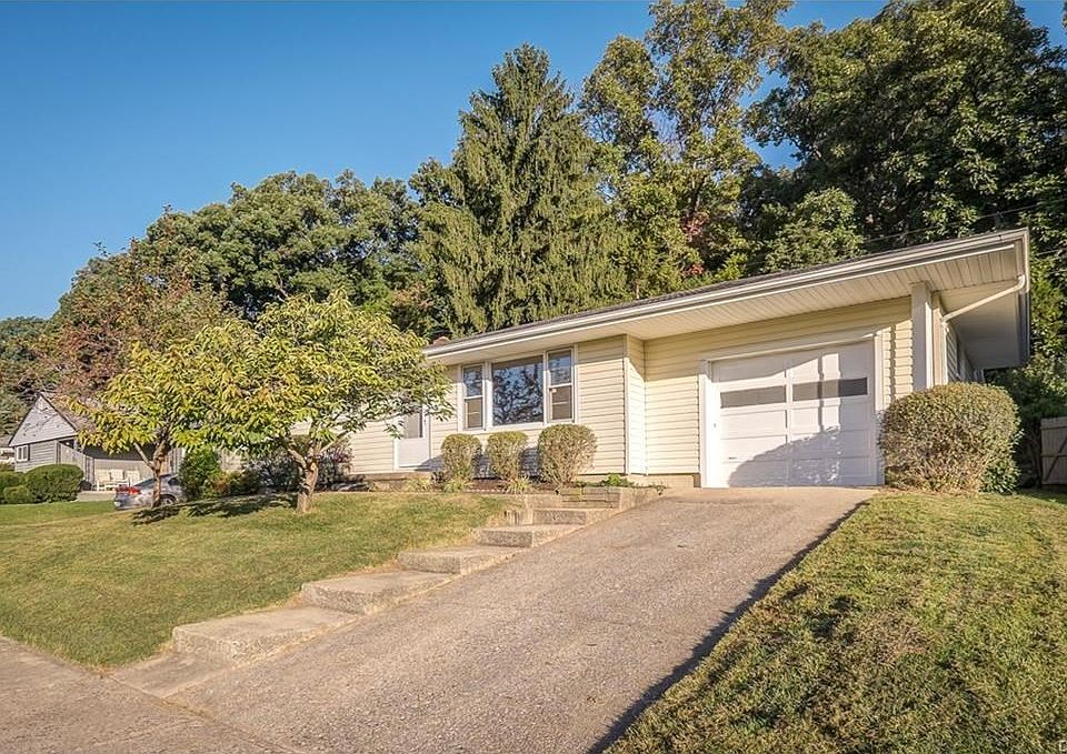 1st image of 555 Hillridge Dr