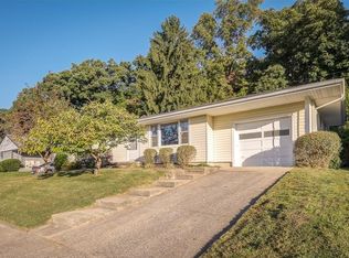 555 Hillridge Dr, Fairborn, OH 45324