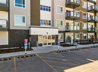 33 N Carringham Gate NW #3403, Calgary, AB T3P2H6
