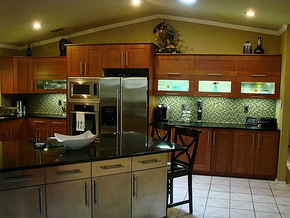 4th image of 4612 Cypress Tree Dr